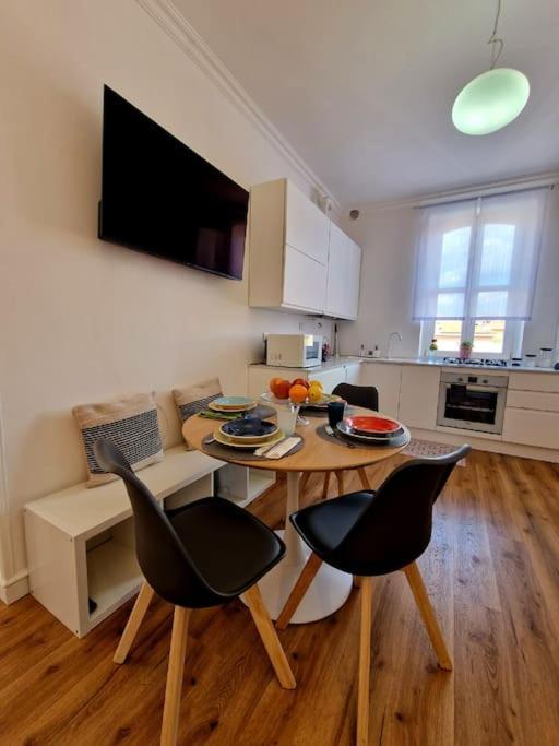 Nur Casa Vacanze Bergamo Apartment Bagian luar foto