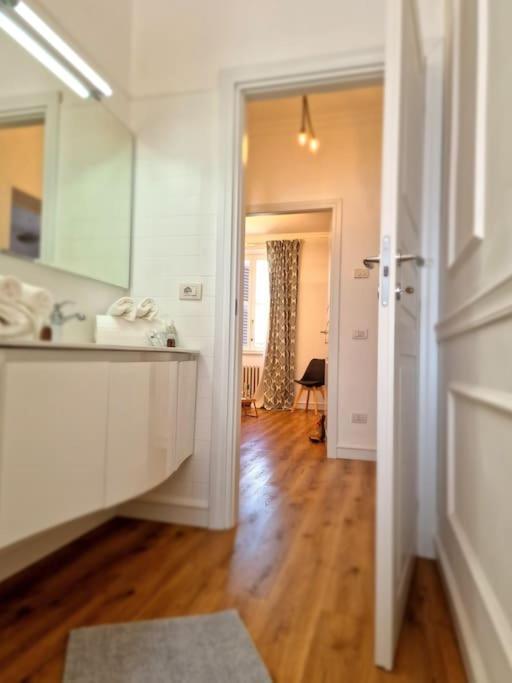 Nur Casa Vacanze Bergamo Apartment Bagian luar foto