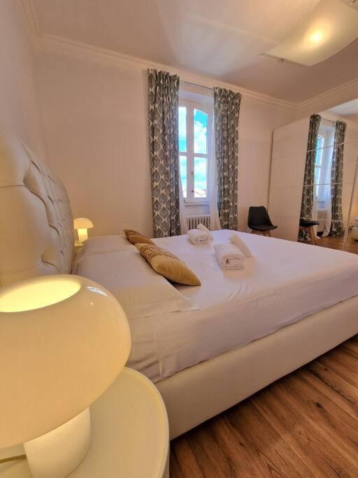Nur Casa Vacanze Bergamo Apartment Bagian luar foto