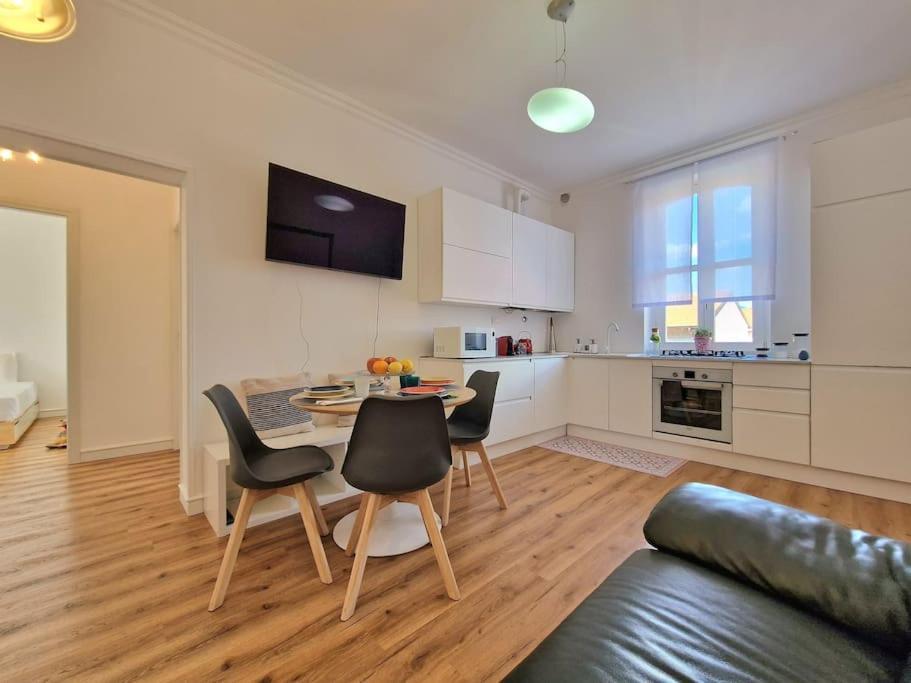 Nur Casa Vacanze Bergamo Apartment Bagian luar foto